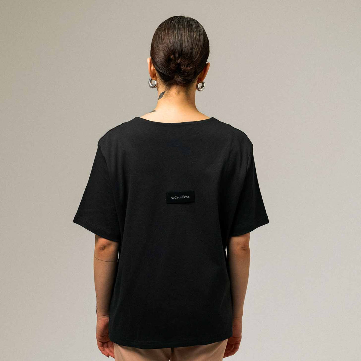 Arara ✗ Espresso // T-shirt regular fit